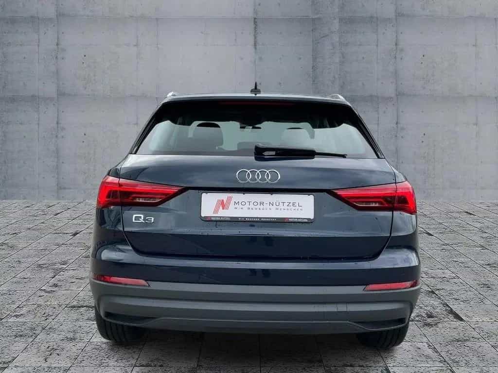 Audi Q3 35 TFSI S-TR LED+NAVI+2xPDC+GRA+SHZ+DAB+AHK 04/2019-photo-4