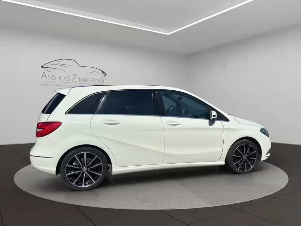 Mercedes-Benz B 220 B220 4Matic SPORT-PAKET/NAVI/AHK 08/2014-photo-3