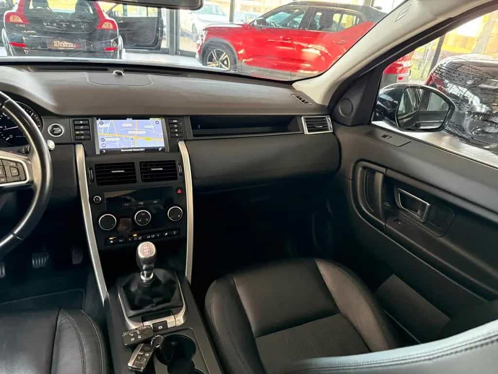 Land Rover Discovery Sport AWD 11/2015-photo-19