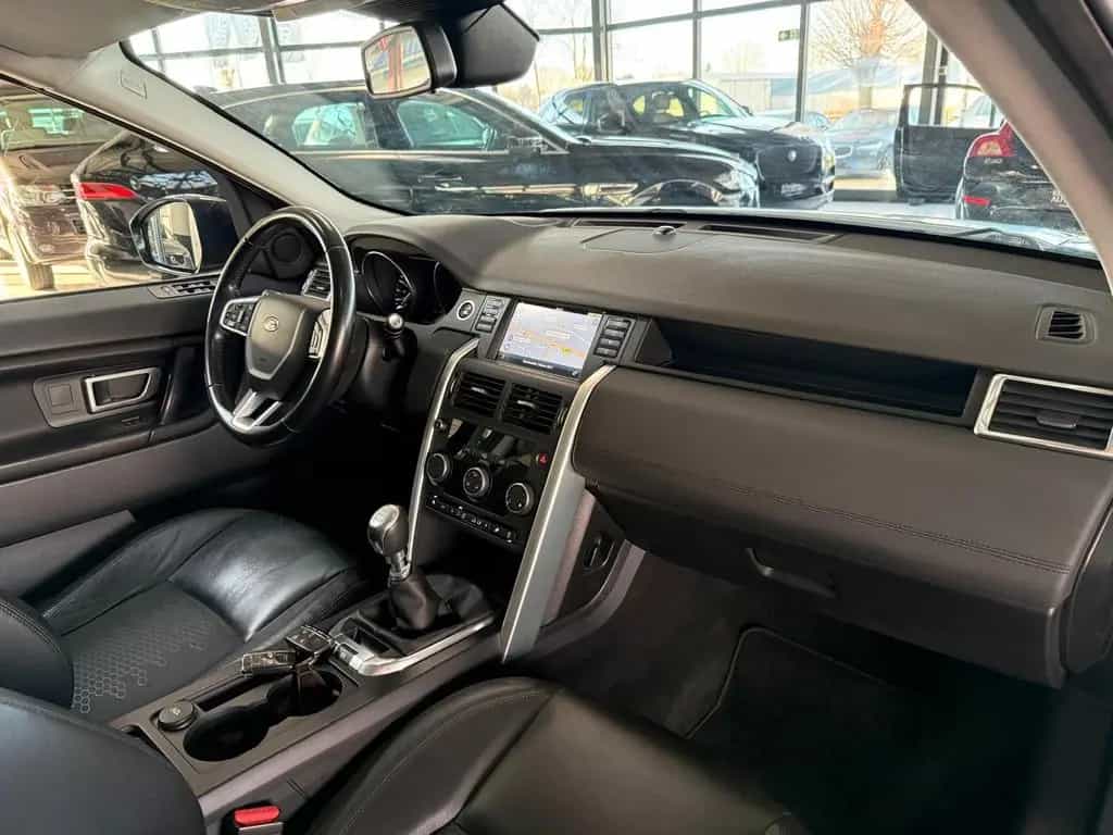 Land Rover Discovery Sport AWD 11/2015-photo-24