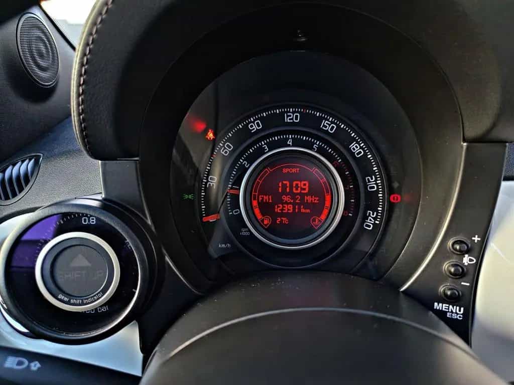 Abarth 595C Turismo*Cabrio*Xenon*Leder*Navi*PDC 05/2013-photo-21