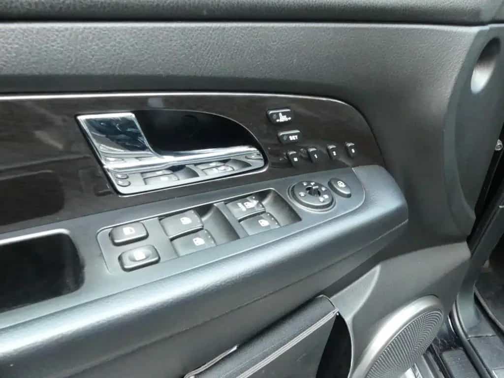 Ssangyong Rexton W 4WD Automatik | Leder | Klima | AHK 11/2013-photo-7