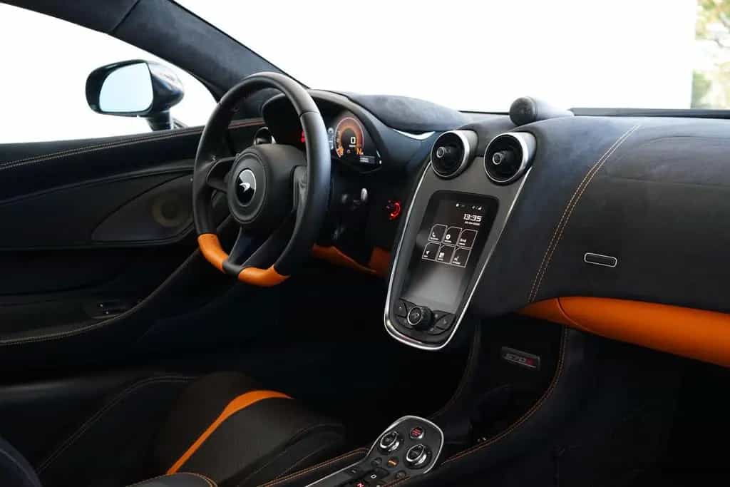 McLaren 570S /Lift/B&W/Sports-Exhaust/Ceramic/ 05/2020-photo-12