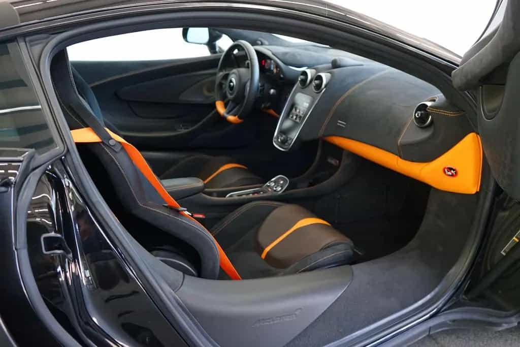 McLaren 570S /Lift/B&W/Sports-Exhaust/Ceramic/ 05/2020-photo-14