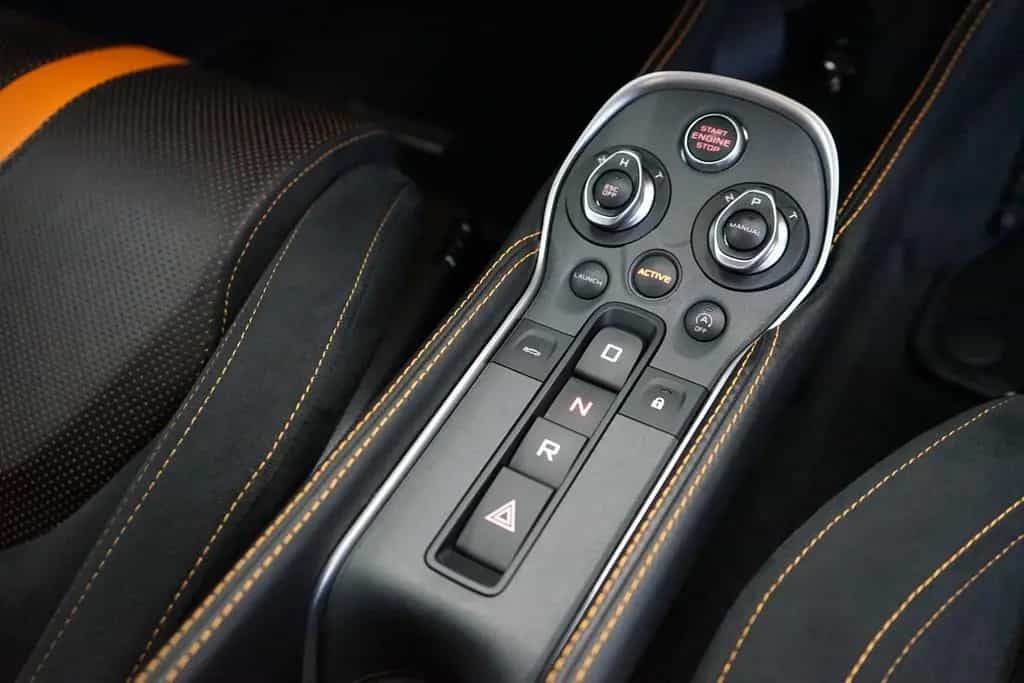 McLaren 570S /Lift/B&W/Sports-Exhaust/Ceramic/ 05/2020-photo-16