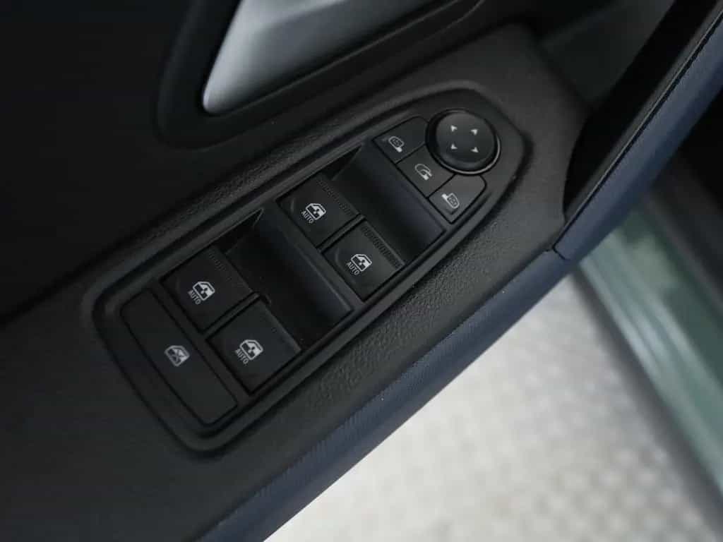 Dacia Duster III TCe 130 Journey 4x4 05/2025-photo-30