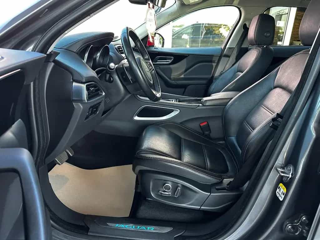 Jaguar F-Pace F-PACE Prestige AWD 08/2019-photo-17