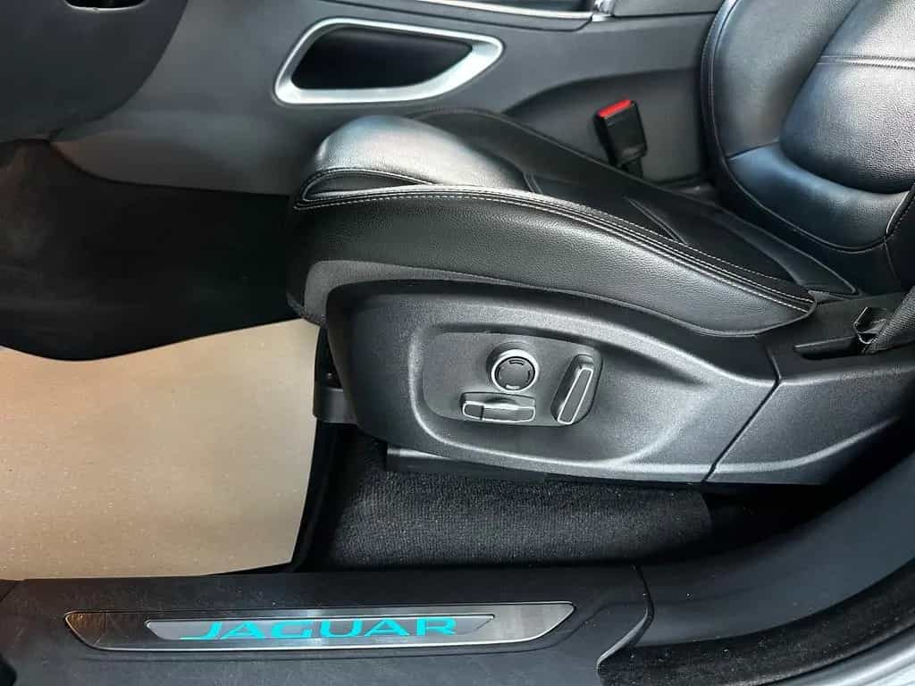 Jaguar F-Pace F-PACE Prestige AWD 08/2019-photo-18