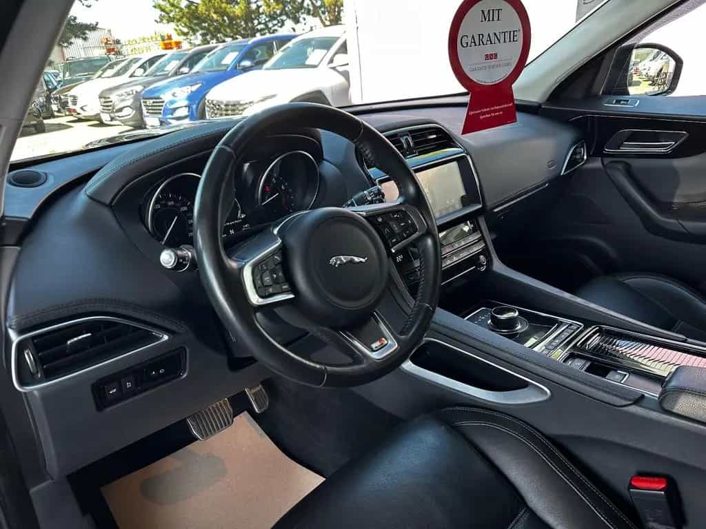 Jaguar F-Pace F-PACE Prestige AWD 08/2019-photo-20