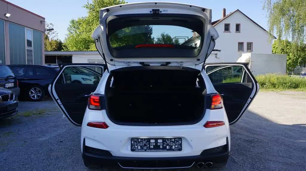 Hyundai i30 1.6 N Line AHK*SHZ*NAVI 11/2019-photo-10