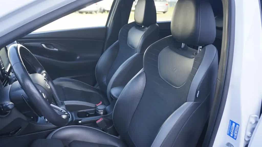 Hyundai i30 1.6 N Line AHK*SHZ*NAVI 11/2019-photo-17