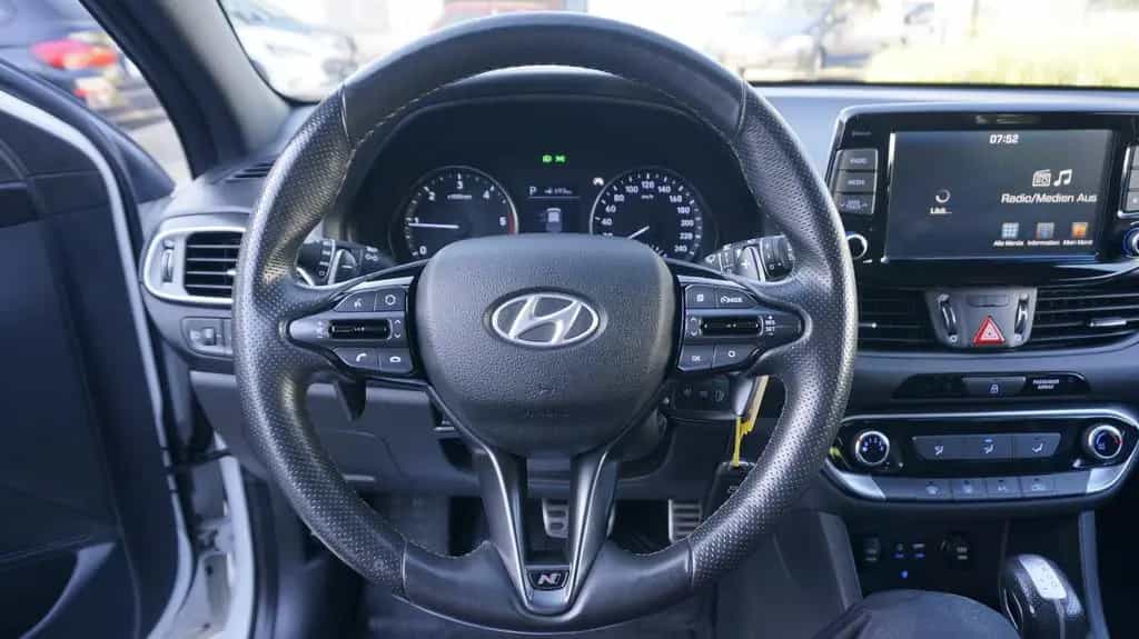 Hyundai i30 1.6 N Line AHK*SHZ*NAVI 11/2019-photo-22