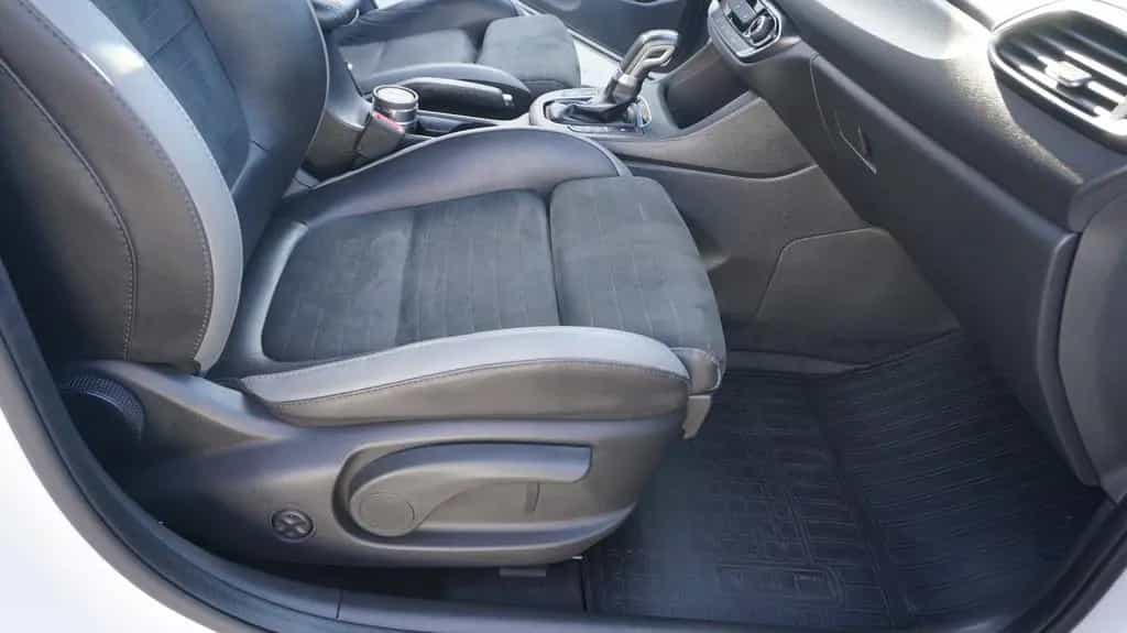 Hyundai i30 1.6 N Line AHK*SHZ*NAVI 11/2019-photo-30