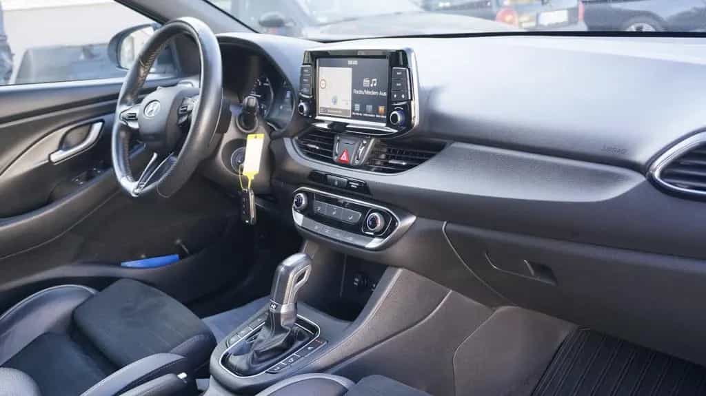 Hyundai i30 1.6 N Line AHK*SHZ*NAVI 11/2019-photo-32