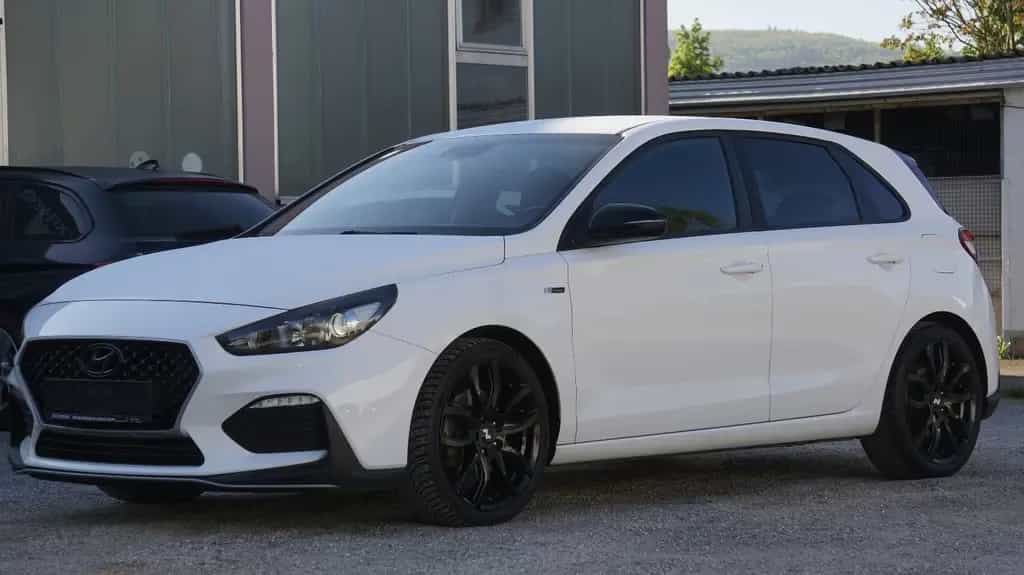 Hyundai i30 1.6 N Line AHK*SHZ*NAVI 11/2019-photo-3