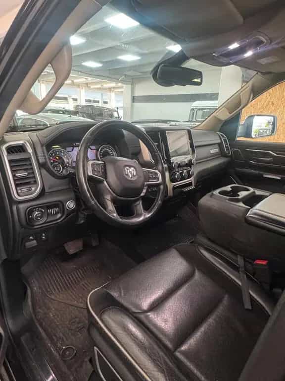 Dodge RAM 1500 Laramie BRD Unfallfrei LPG 1. H CREW C. 11/2020-photo-2