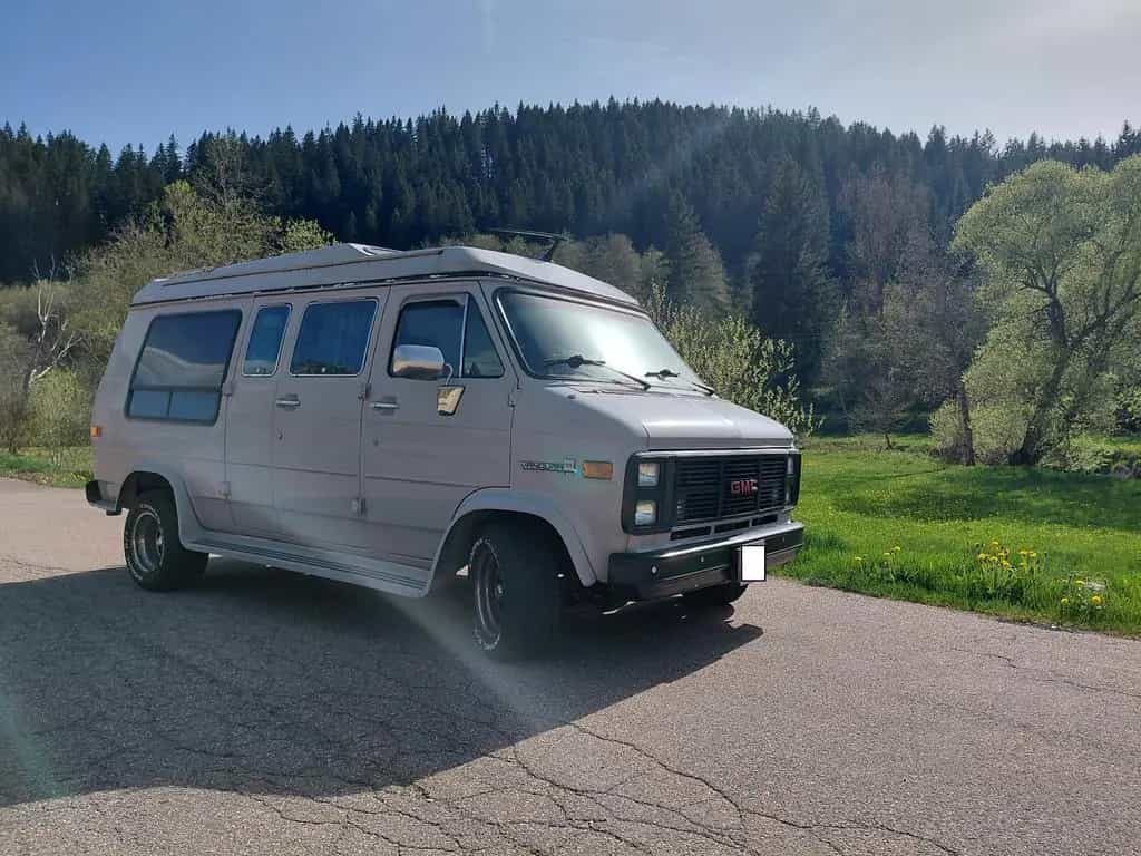 GMC Vandura Camperumbau, 11.111 € 06/1990-photo-0
