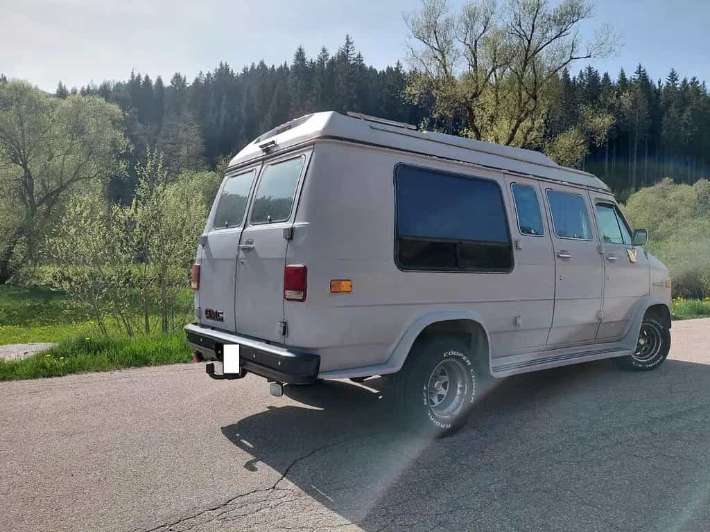 GMC Vandura Camperumbau, 11.111 € 06/1990-photo-9
