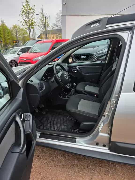 Dacia Duster Laureate 4x4*Tempo*PDC*Klima*AHK*Garantie 03/2016-photo-13