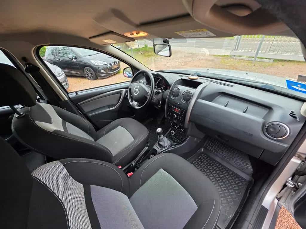 Dacia Duster Laureate 4x4*Tempo*PDC*Klima*AHK*Garantie 03/2016-photo-18