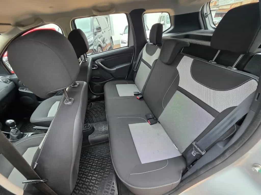 Dacia Duster Laureate 4x4*Tempo*PDC*Klima*AHK*Garantie 03/2016-photo-24