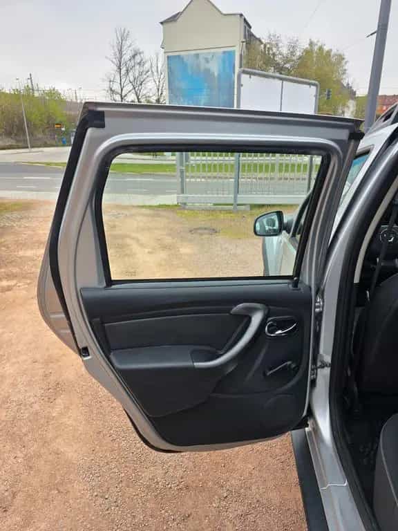 Dacia Duster Laureate 4x4*Tempo*PDC*Klima*AHK*Garantie 03/2016-photo-25