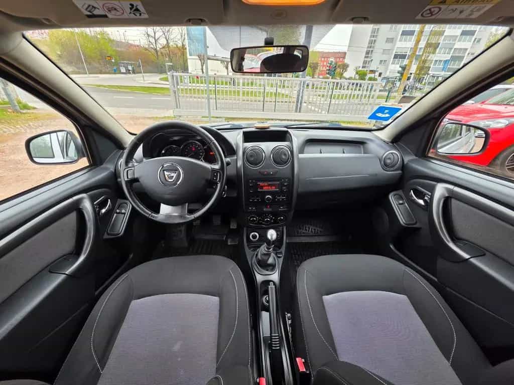 Dacia Duster Laureate 4x4*Tempo*PDC*Klima*AHK*Garantie 03/2016-photo-27