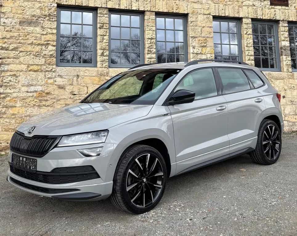 Skoda Karoq 2.0 TSI DSG 4x4 SPORTLINE 08/2019-photo-4