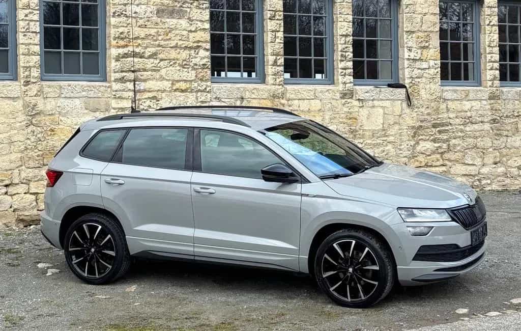 Skoda Karoq 2.0 TSI DSG 4x4 SPORTLINE 08/2019-photo-8