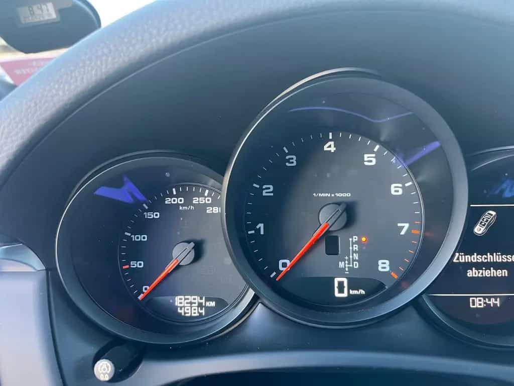 Porsche Macan - - 05/2018-photo-2