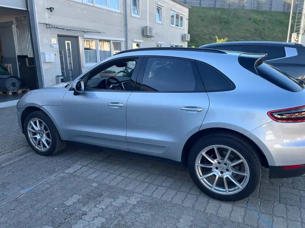 Porsche Macan - - 05/2018-photo-4
