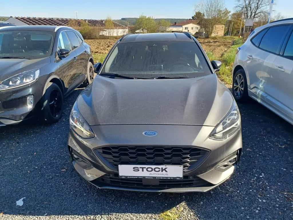 Ford Focus 1,5 ** ST Line / LED ** mit Garantie 02/2020-photo-1
