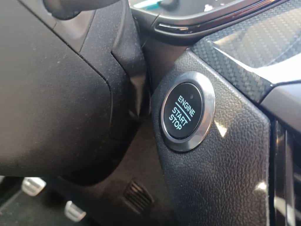 Ford Focus 1,5 ** ST Line / LED ** mit Garantie 02/2020-photo-14