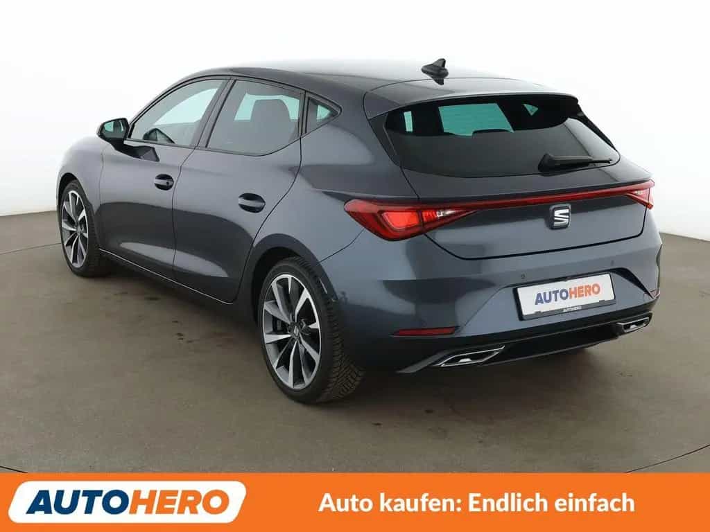 Seat Leon 1.5 eTSI ACT FR Aut.*NAVI*LED*ACC*CAM*PDC* 06/2020-photo-3