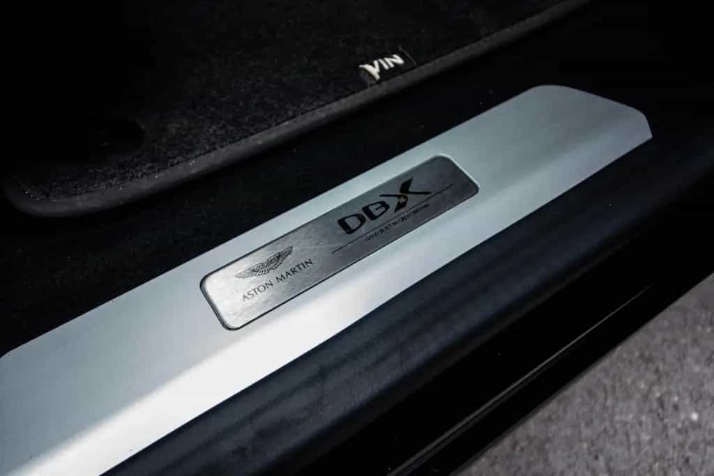 Aston Martin DBX 4.0i V8 *ASTON  WARRANTY*FULL SERVICE*1 OWNER* 07/2021-photo-18