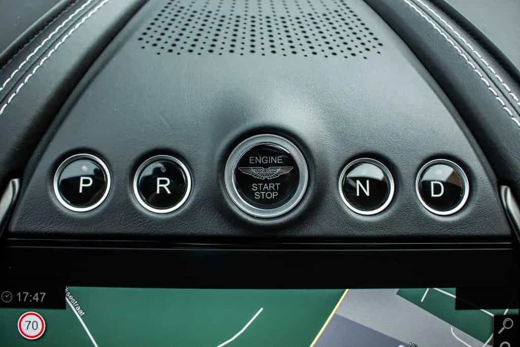 Aston Martin DBX 4.0i V8 *ASTON  WARRANTY*FULL SERVICE*1 OWNER* 07/2021-photo-35