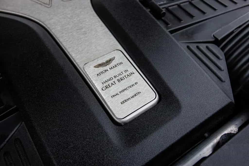 Aston Martin DBX 4.0i V8 *ASTON  WARRANTY*FULL SERVICE*1 OWNER* 07/2021-photo-40