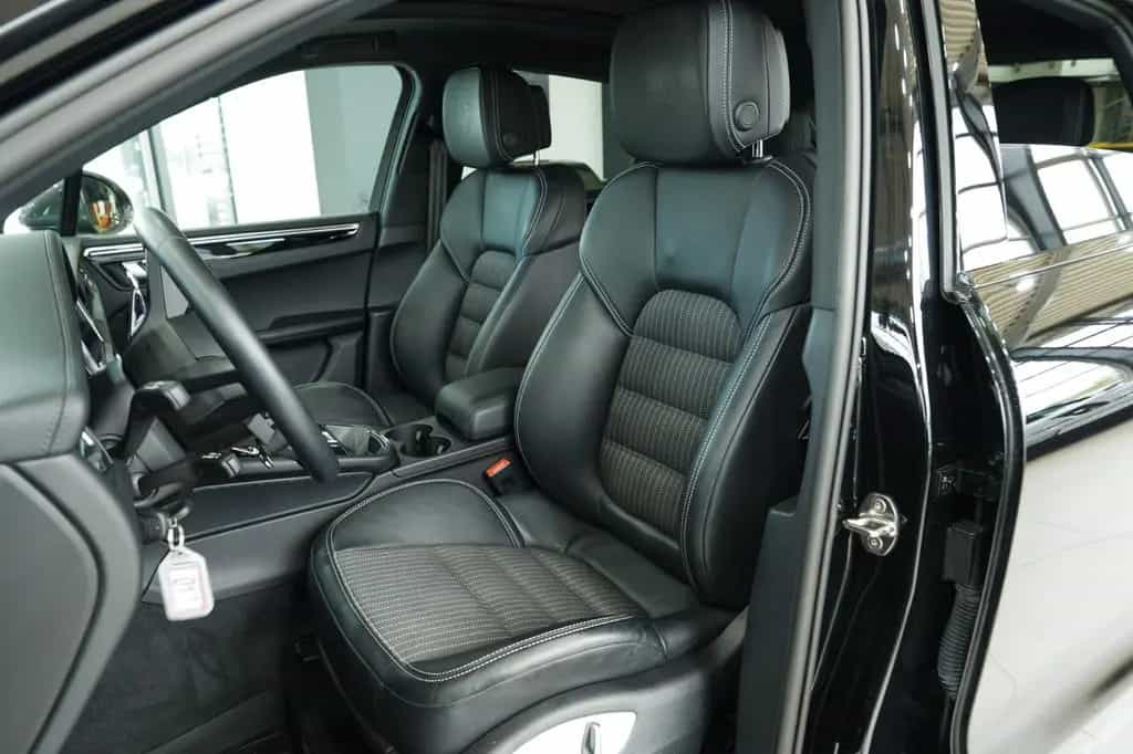 Porsche Macan T*SPORT-CHRONO*SPORTSITZE*PDLS+*KAMERA*1HD 08/2024-photo-9