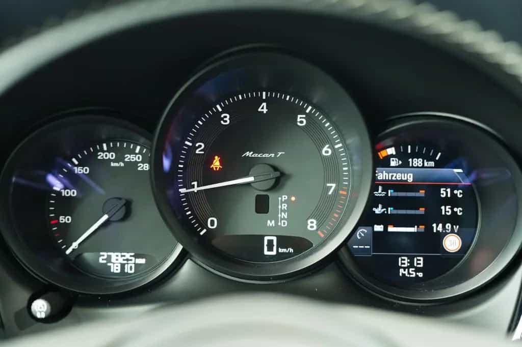 Porsche Macan T*SPORT-CHRONO*SPORTSITZE*PDLS+*KAMERA*1HD 08/2024-photo-14