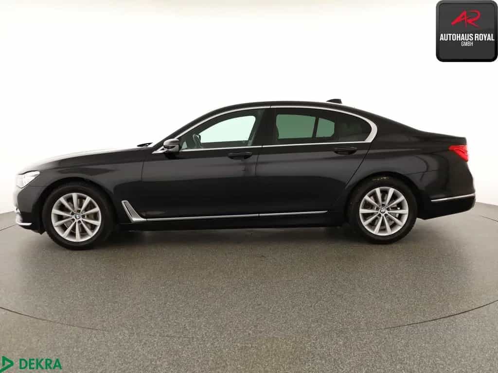 BMW 7 Series 730 d HEADUP,360GRAD.SOFTCLOSE,KEYLESS,MEMORY 02/2017-photo-1