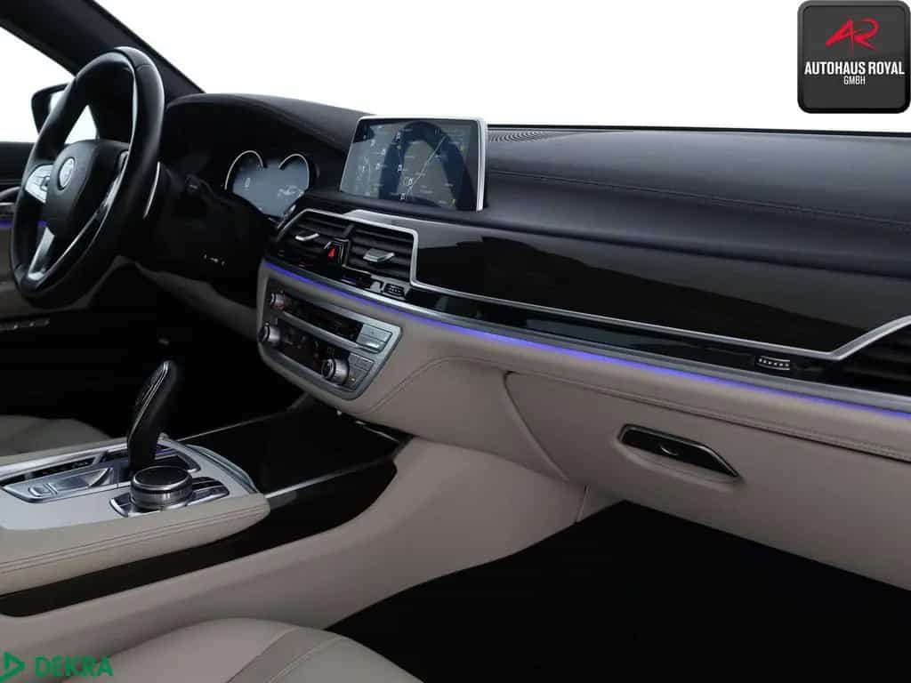 BMW 7 Series 730 d HEADUP,360GRAD.SOFTCLOSE,KEYLESS,MEMORY 02/2017-photo-9
