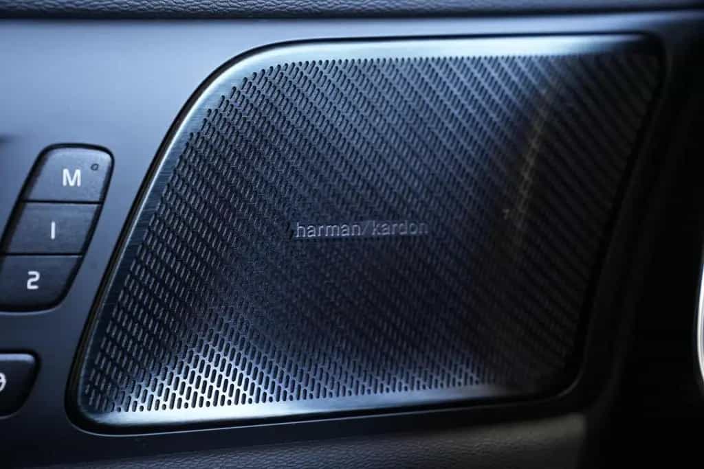 Volvo V60 Kombi Inscription *AUT*LED*NAV*AHK*H&K* 09/2020-photo-36