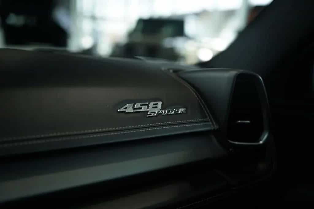 Ferrari 458 Spider 4.5 V8 *Carbon *Leder *Keramik 01/2012-photo-40