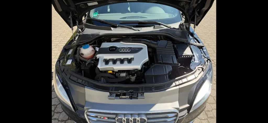Audi TTS Coupé / Top Zustand / 8 fach bereift 05/2012-photo-12