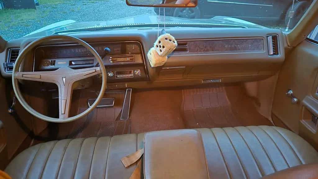 Pontiac Bonneville Coupé V8 07/1969-photo-10