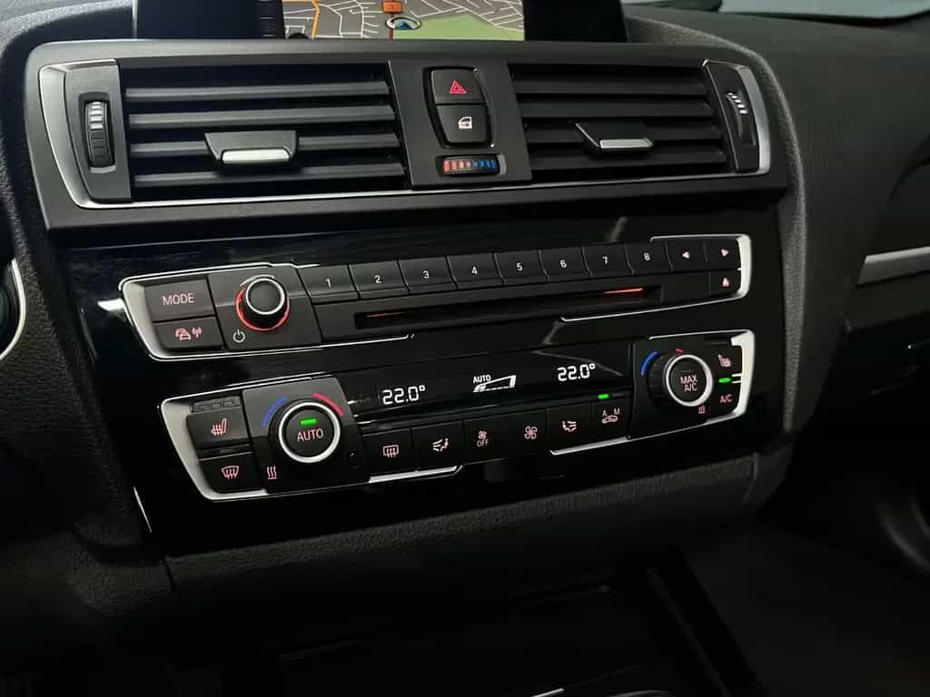 BMW 2 Series i Cabrio Sport SHZ Navi Leder LED PDC 07/2015-photo-19
