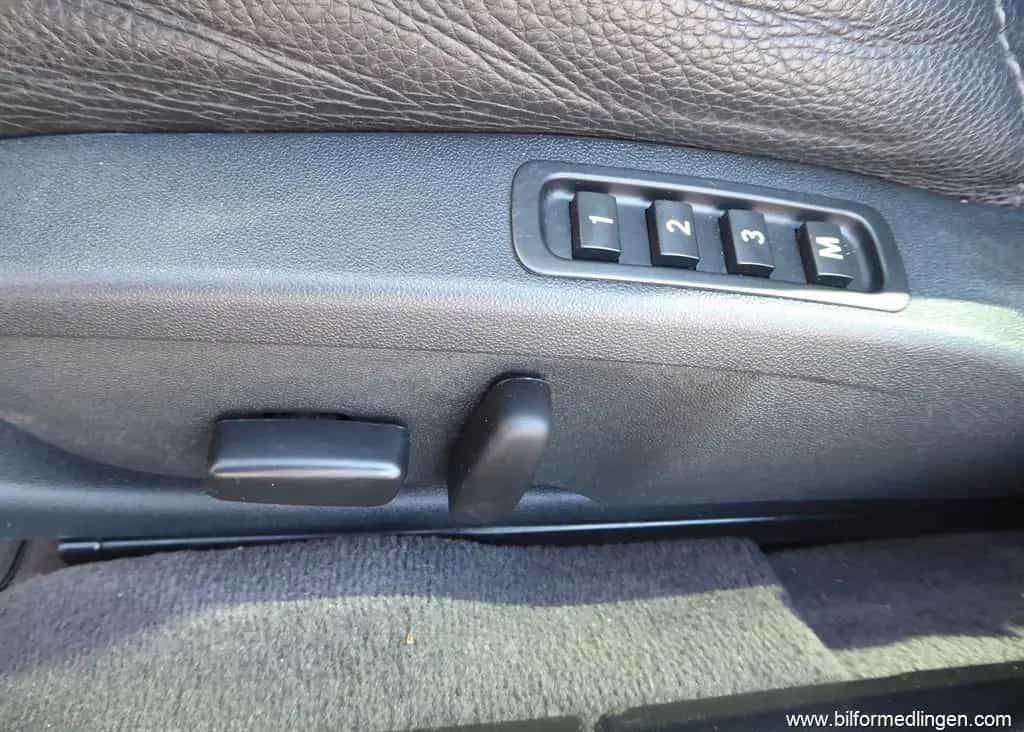 Saab 9-3 x 1.9 TTiD SportCombi Automatik - 03/2010-photo-9