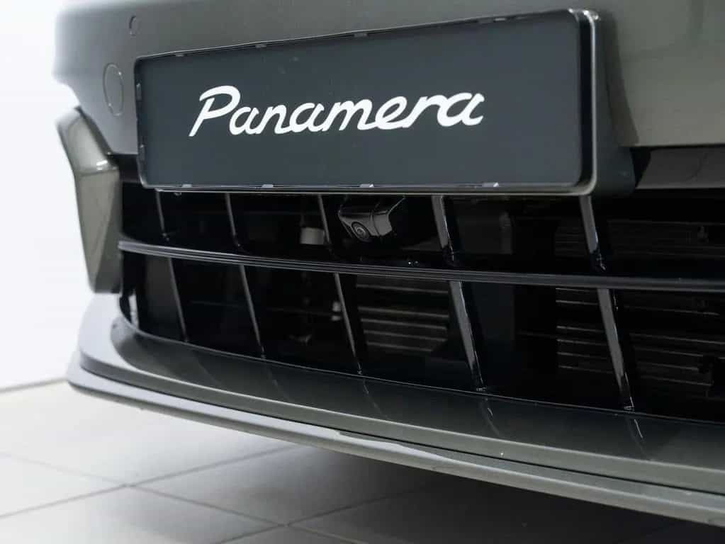 Porsche Panamera GTS 10/2023-photo-12
