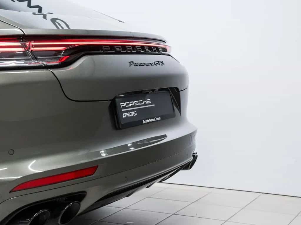 Porsche Panamera GTS 10/2023-photo-19