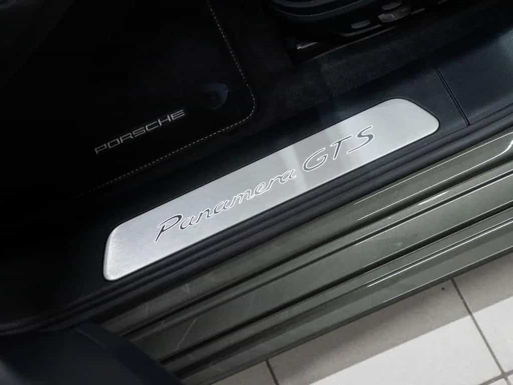 Porsche Panamera GTS 10/2023-photo-21